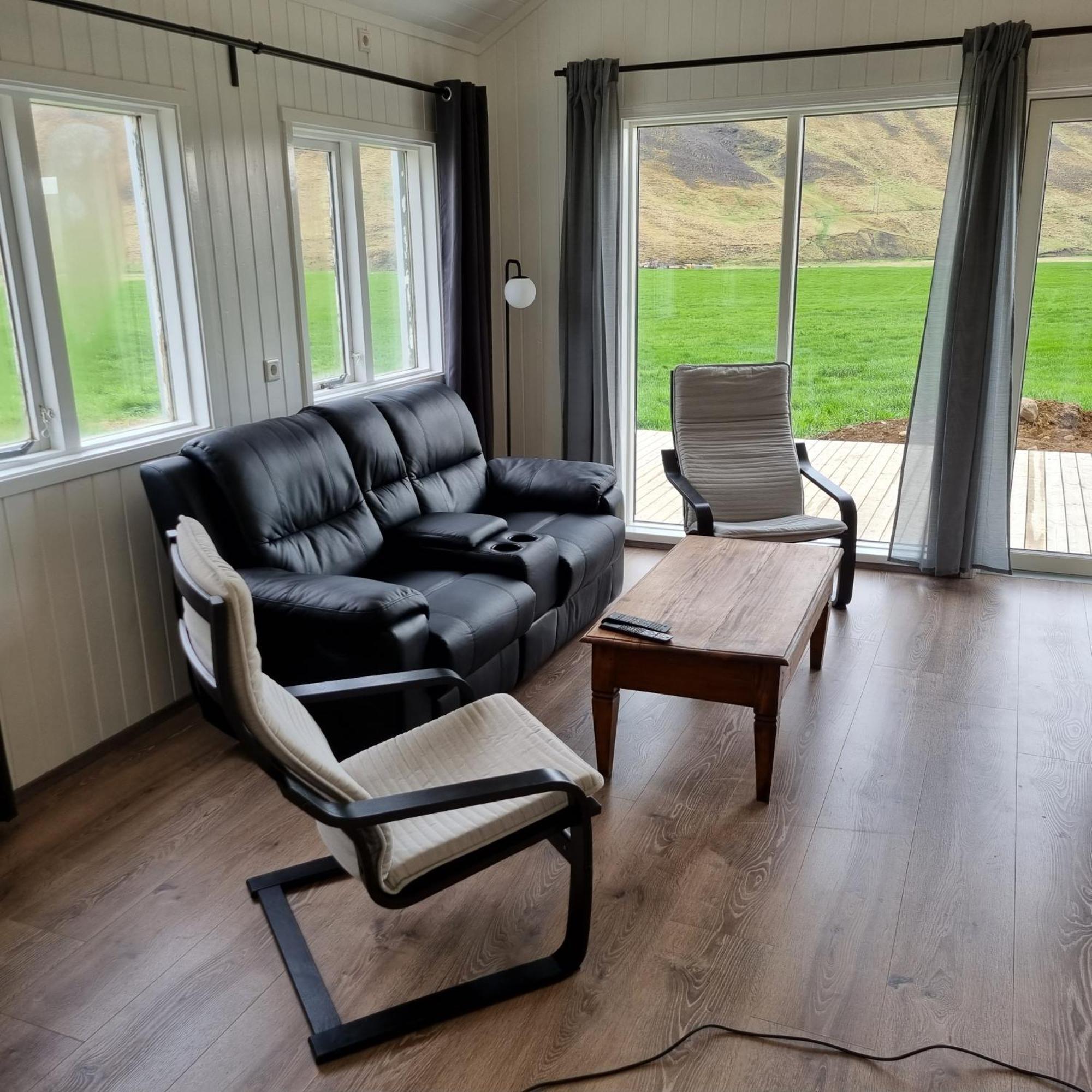 Cottage - Two Bedrooms Blonduos Δωμάτιο φωτογραφία