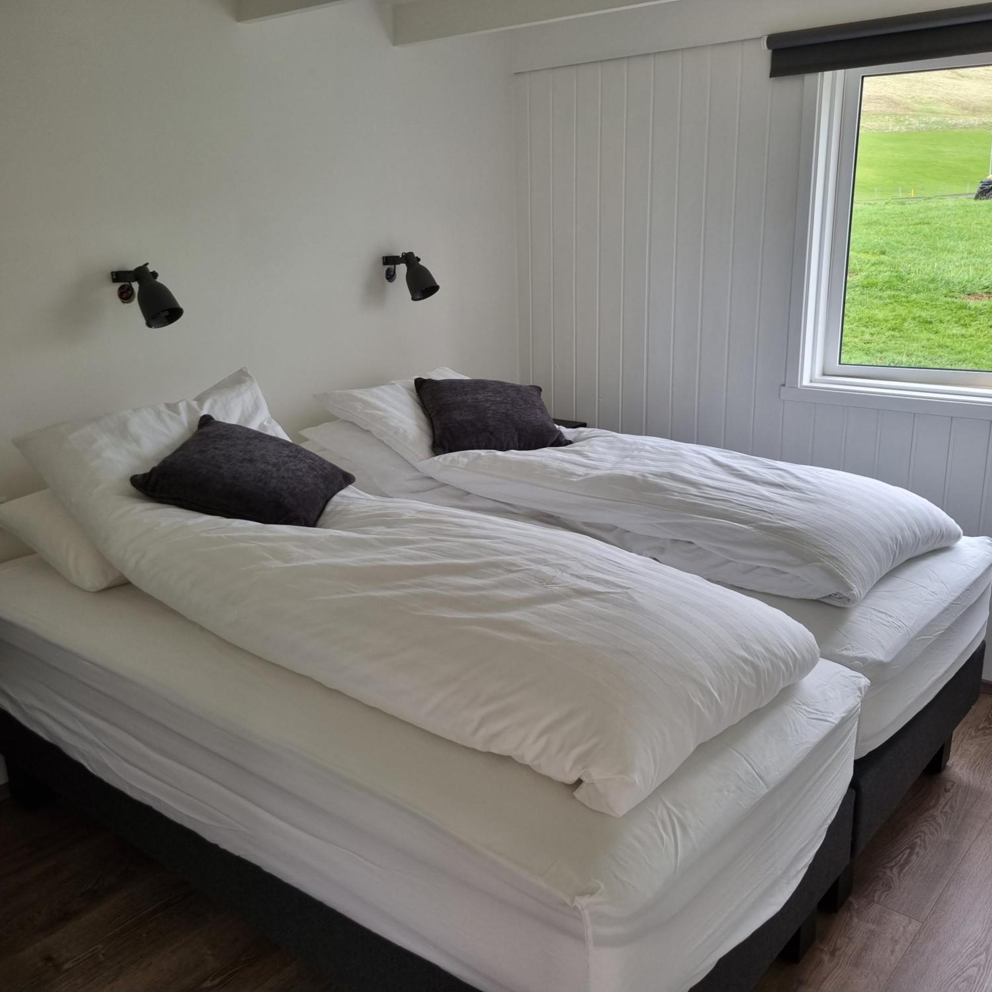 Cottage - Two Bedrooms Blonduos Δωμάτιο φωτογραφία